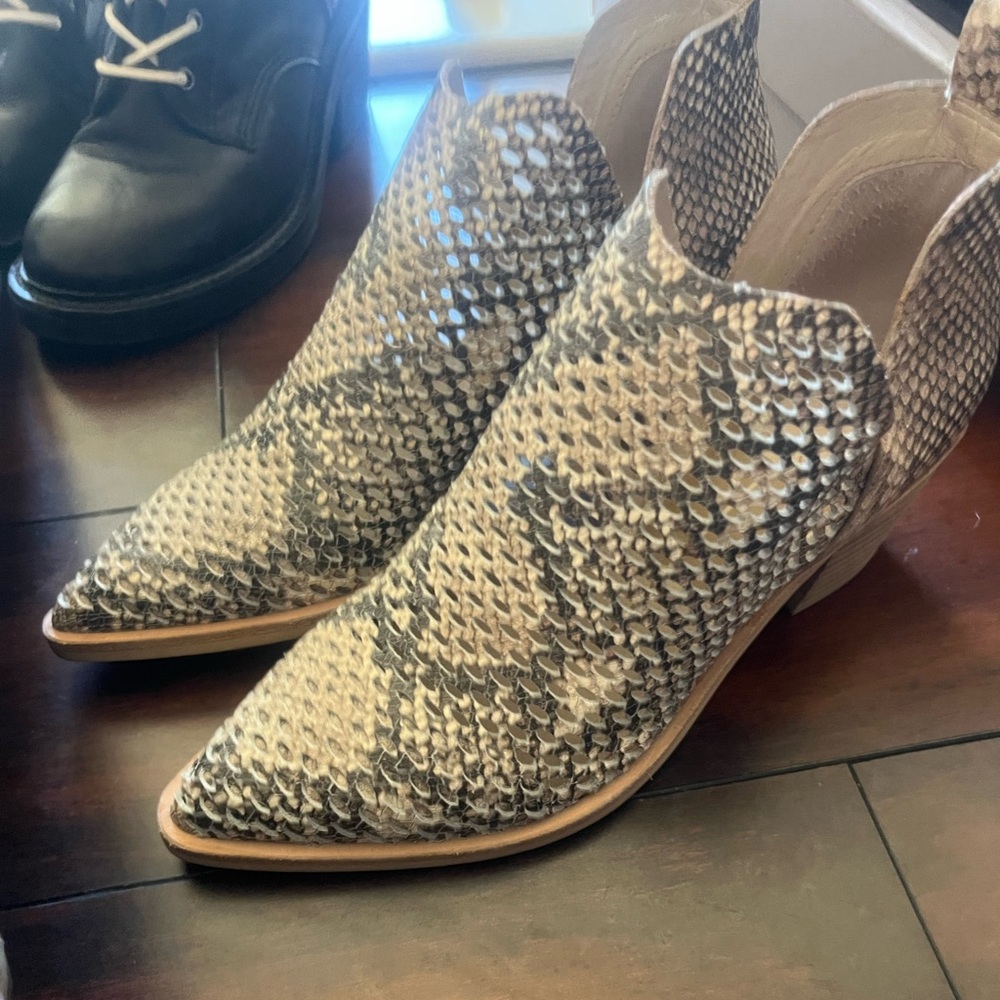 Snakeskin Patterned Ankle Boots